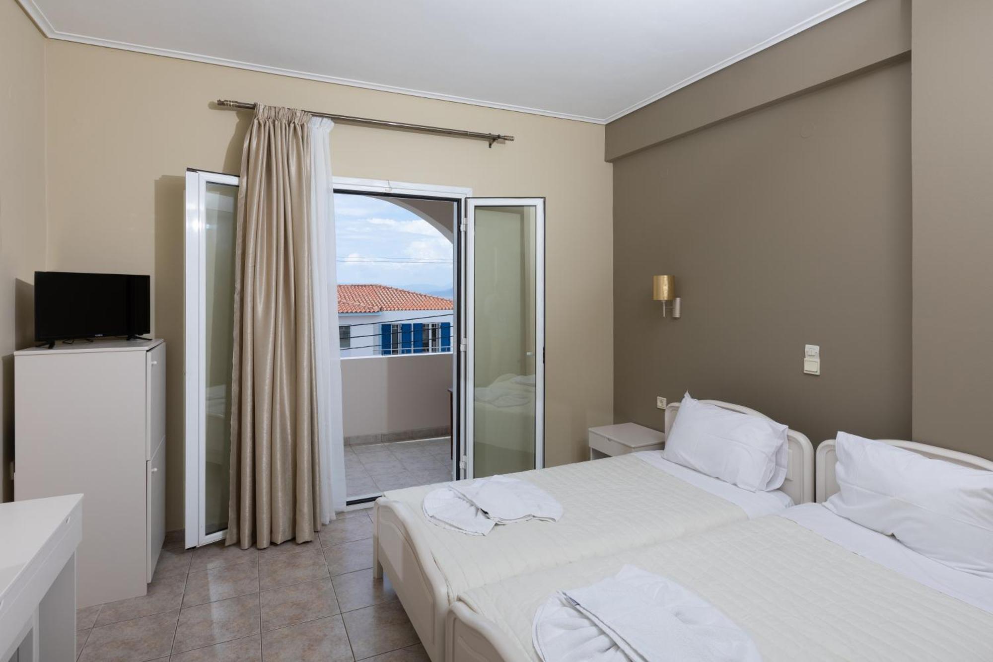Hotel Venetia Perdika  Eksteriør billede
