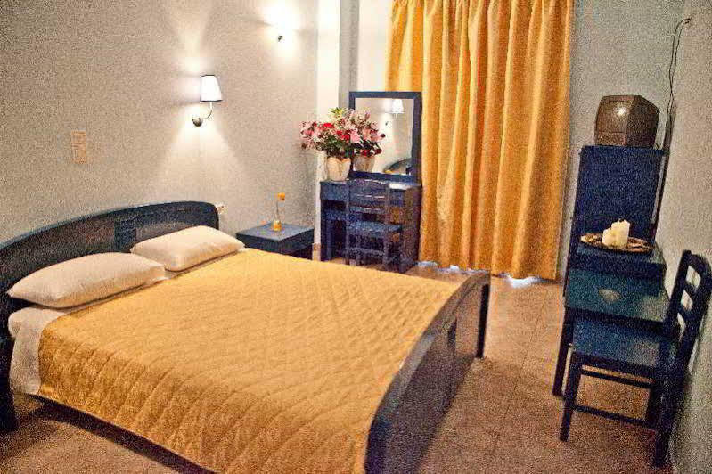 Hotel Venetia Perdika  Eksteriør billede